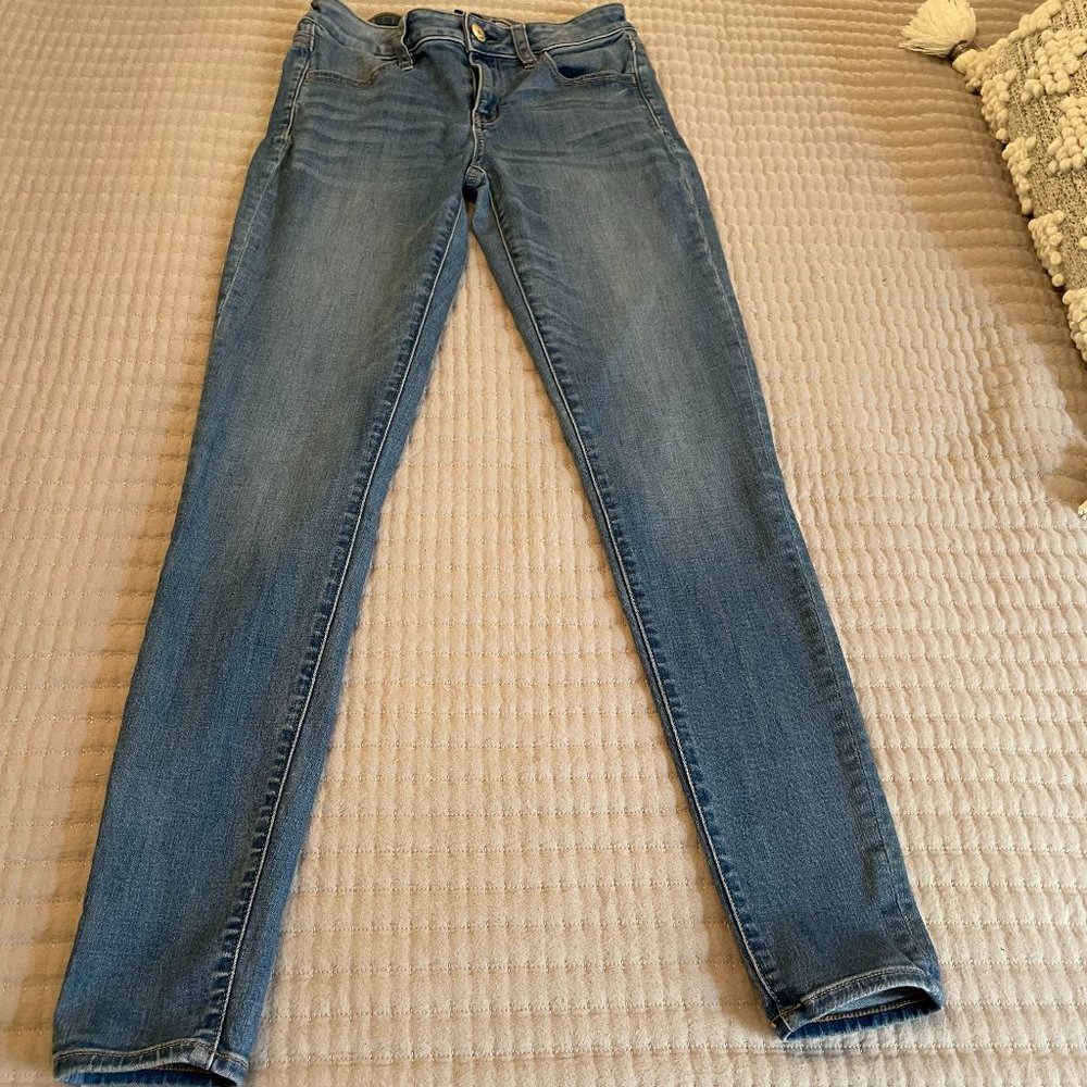 American Eagle Women's Medium Blue Washed Stretch Jeggings 4 Long